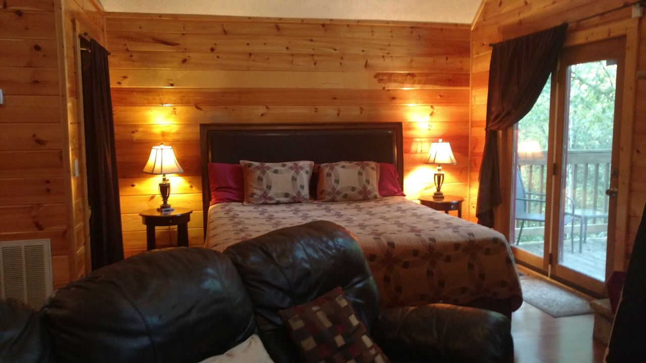 Photo of Bedroom in Gatlinburg - Pigeon Forge
