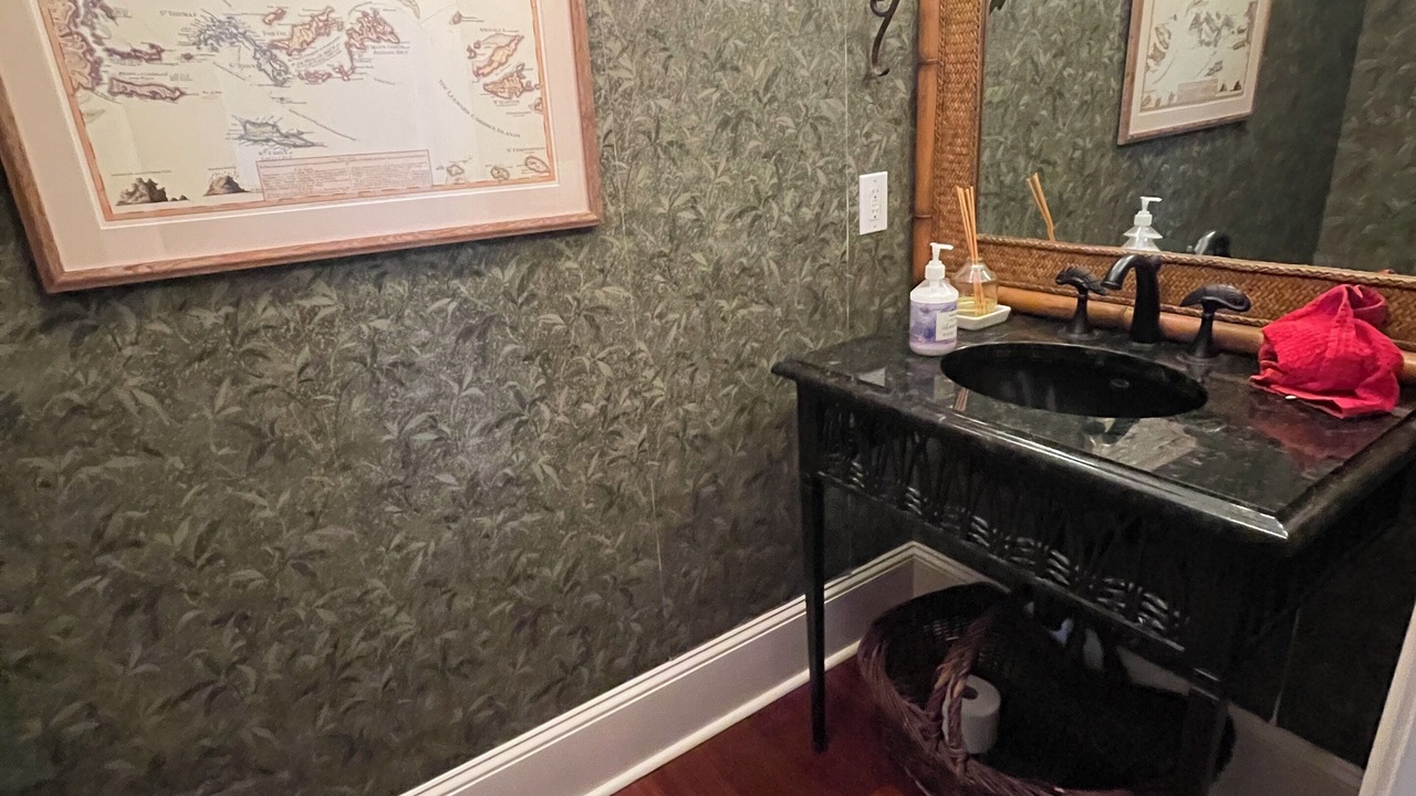 Photo of Bathroom in Shell Island