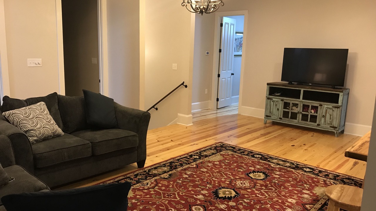 Photo of Livingroom in Slidell