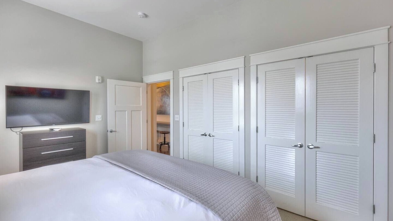 Photo of Bedroom in 12 South