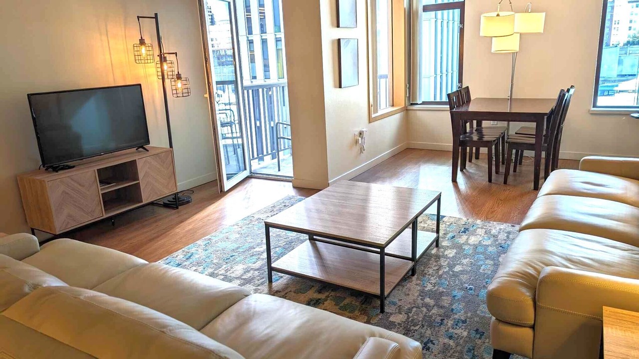 Photo of Livingroom in Downtown Seattle