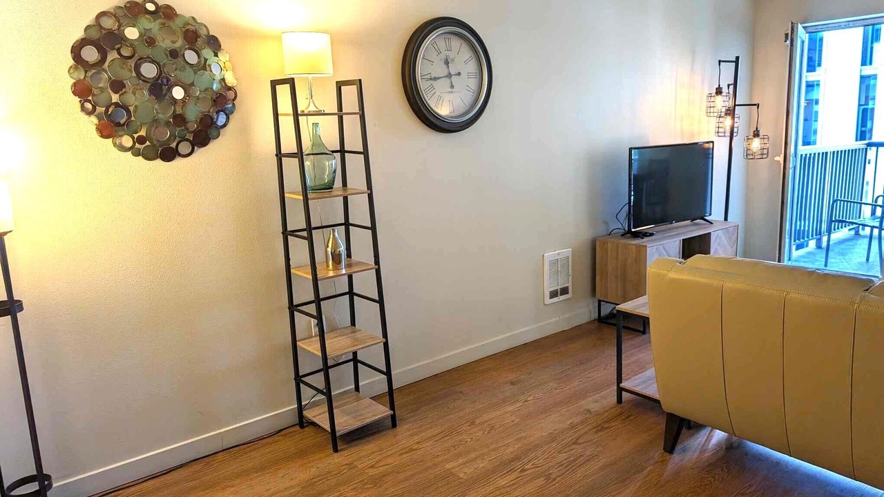 Photo of Livingroom in Downtown Seattle