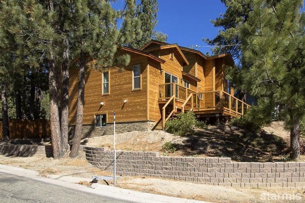 Photo of Others in Pioneer Trail