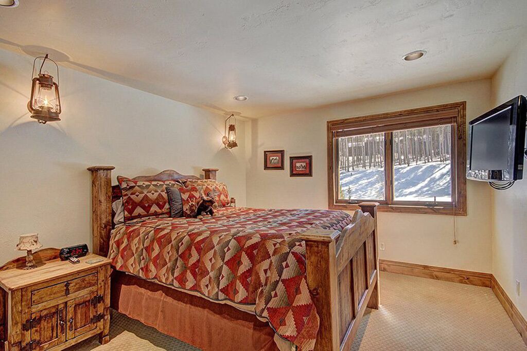 Photo of Bedroom in Boulder Ridge
