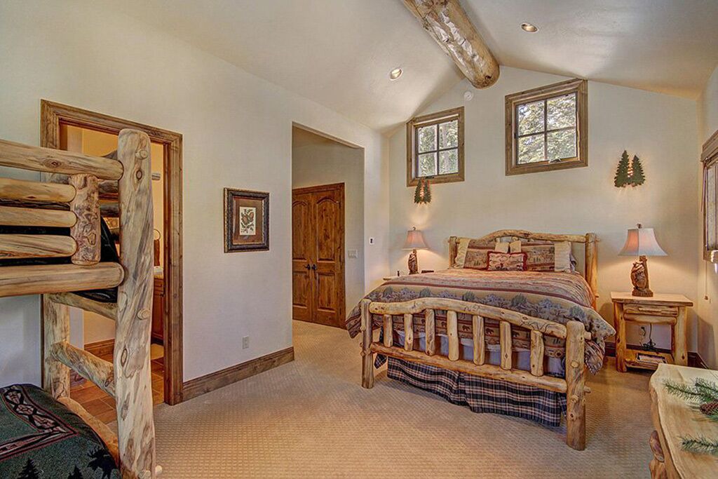 Photo of Bedroom in Boulder Ridge