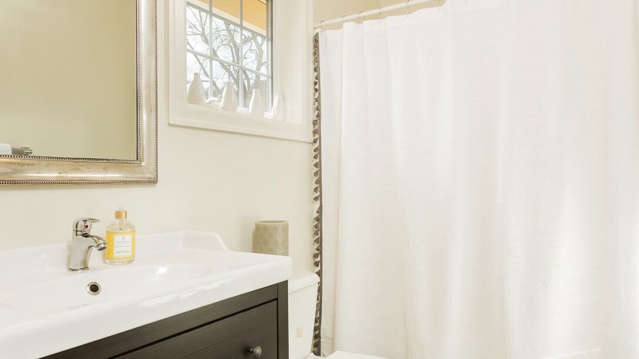 Photo of Bathroom in Lake Oswego