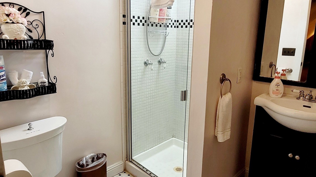 Photo of Bathroom in Grass Valley
