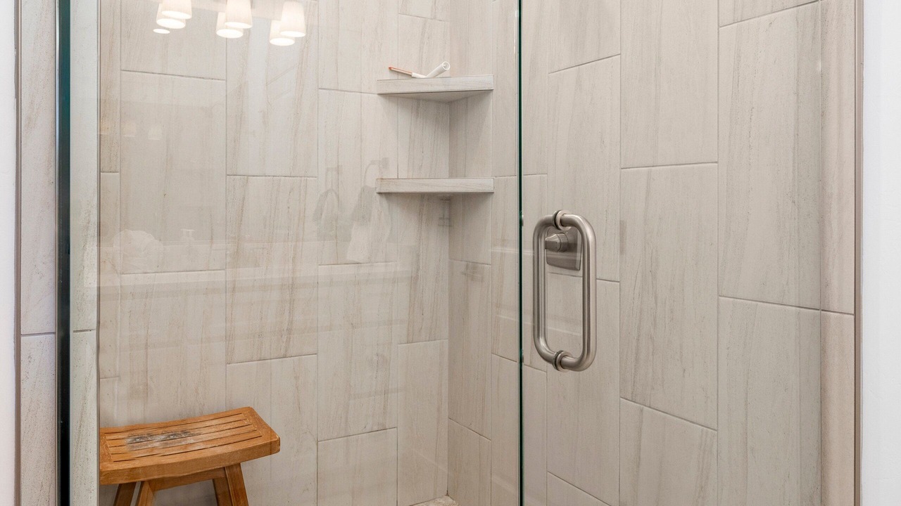 Photo of Bathroom in Hurricane