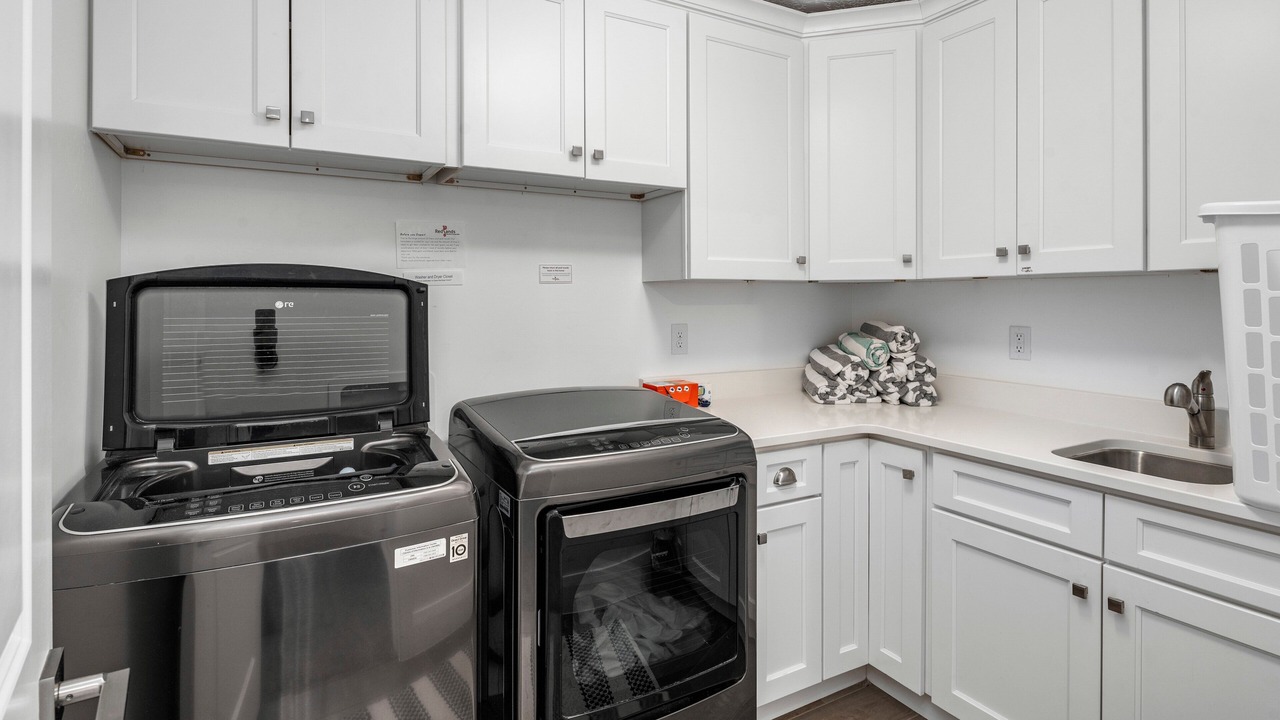Photo of Kitchen in Hurricane