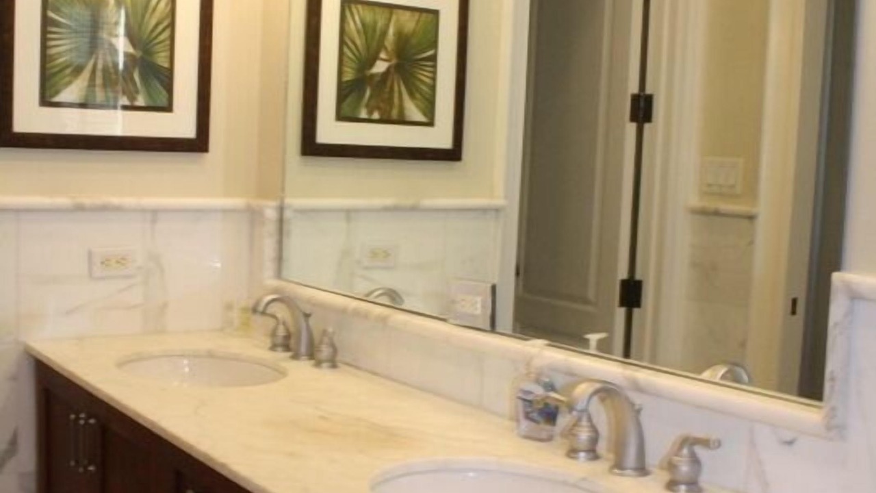 Photo of Bathroom in Baytowne Wharf