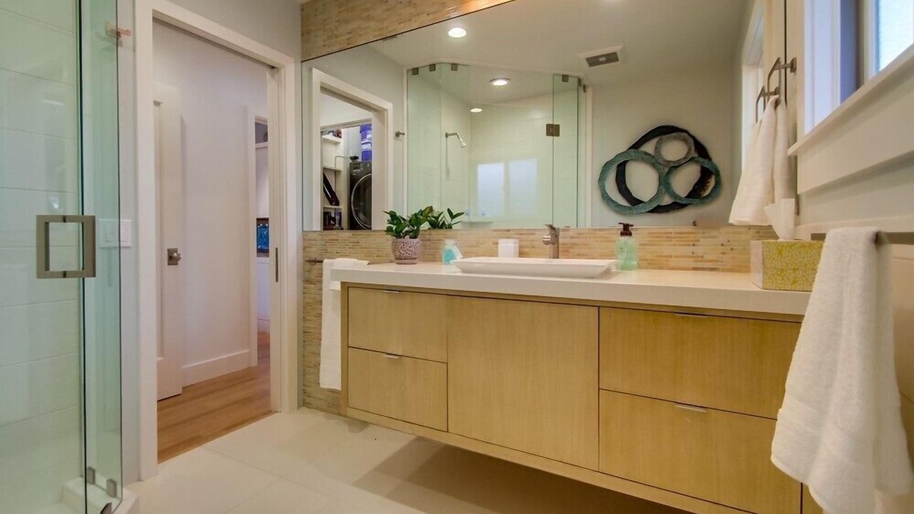 Photo of Bathroom in Leucadia