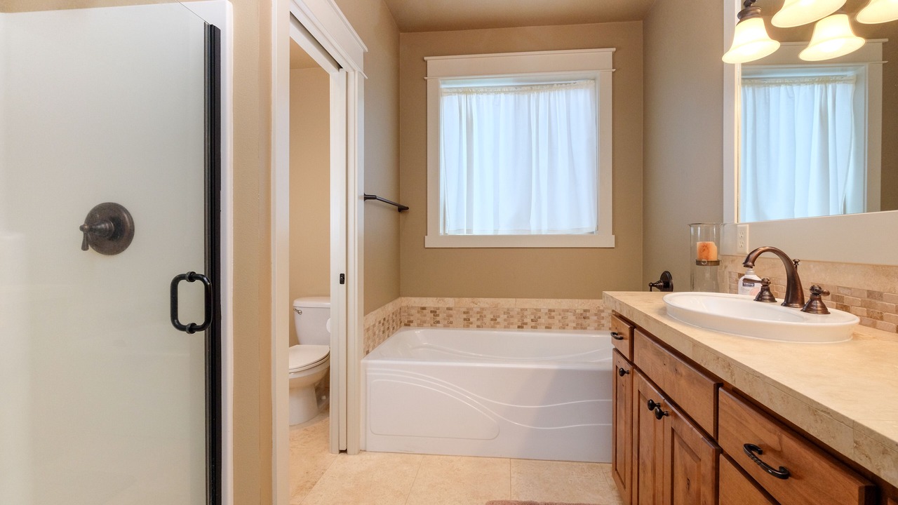 Photo of Bathroom in Roads End