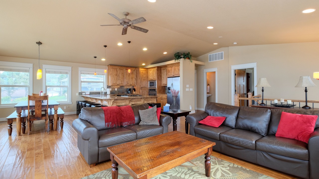Photo of Bedroom in Roads End