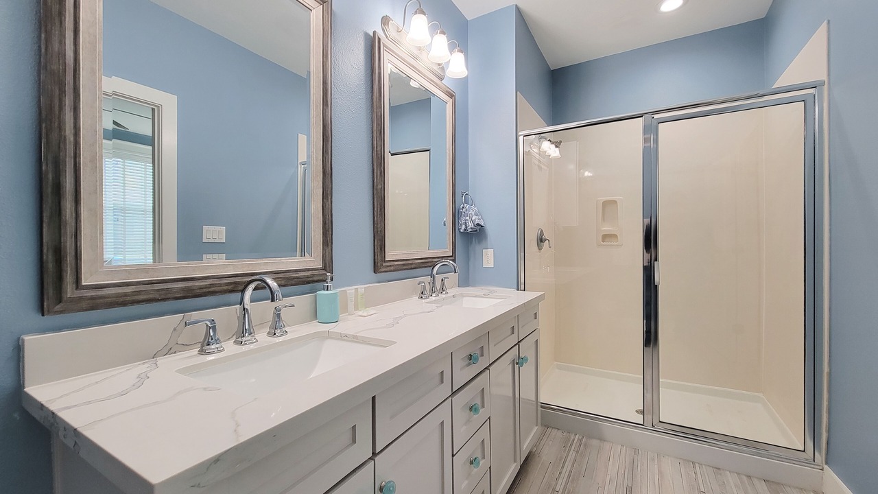 Photo of Bathroom in Red Fish Cove
