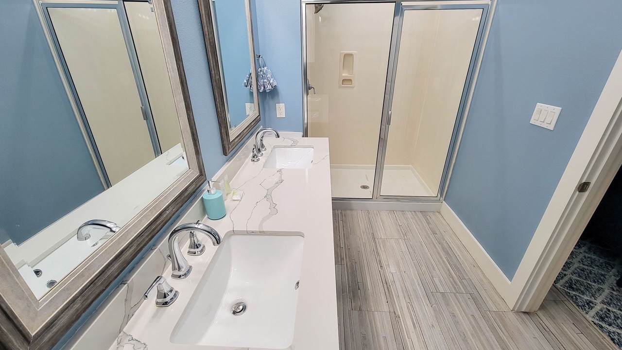 Photo of Bathroom in Red Fish Cove