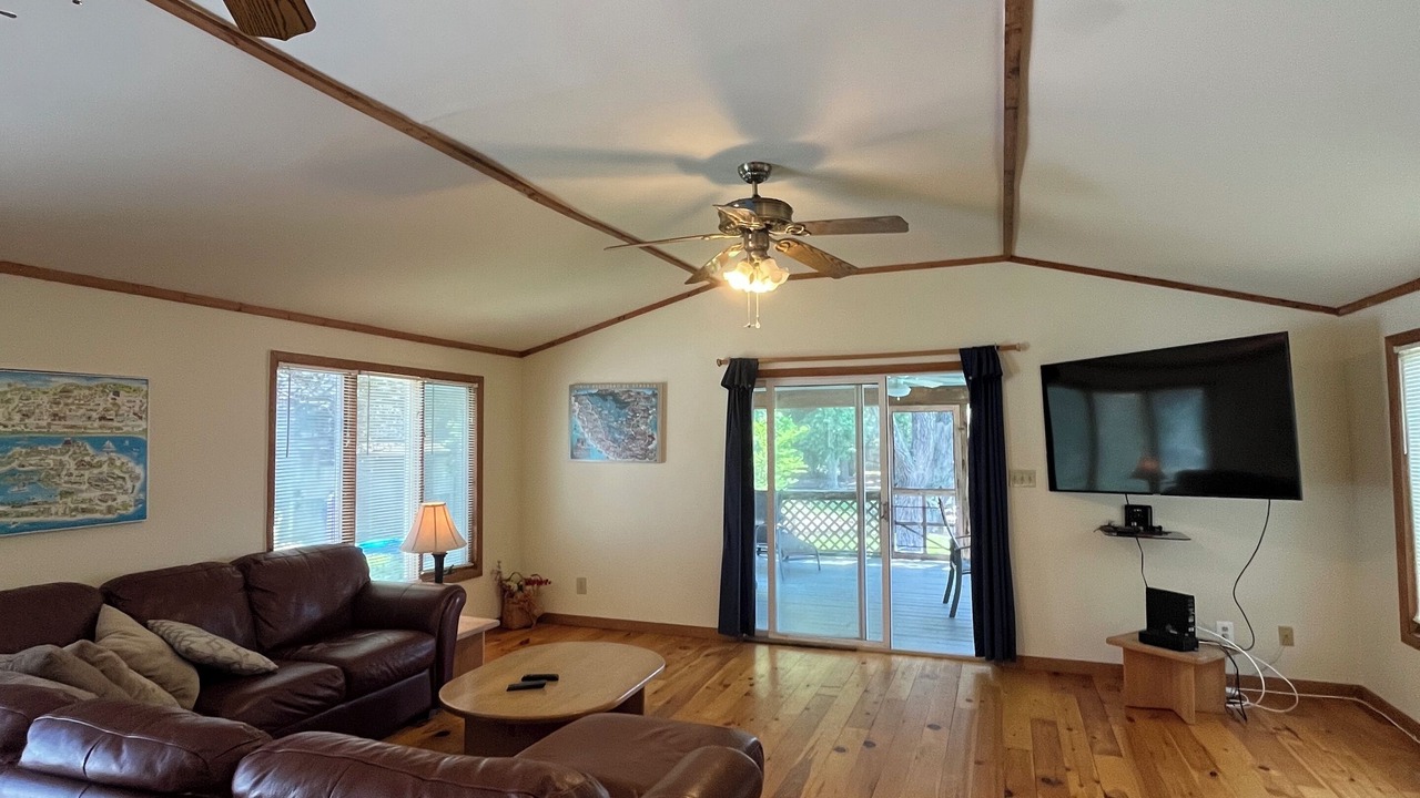 Photo of Livingroom in Ocean Pines