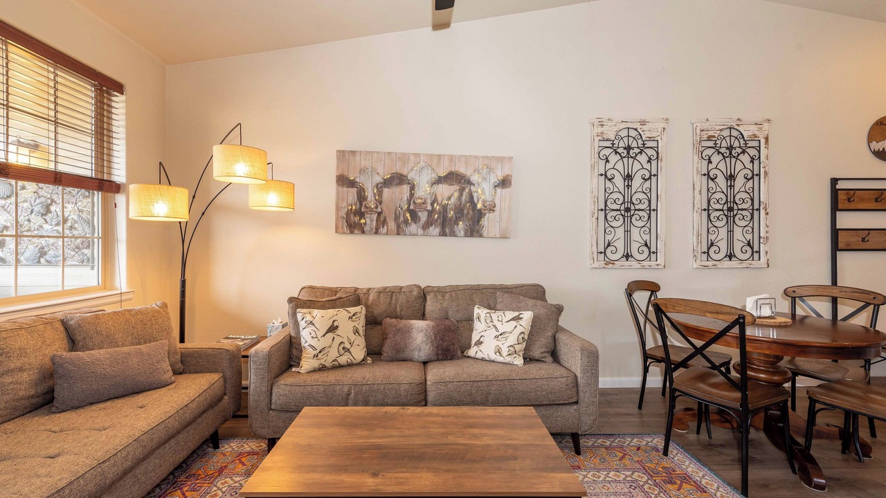 Photo of Livingroom in Silvercreek