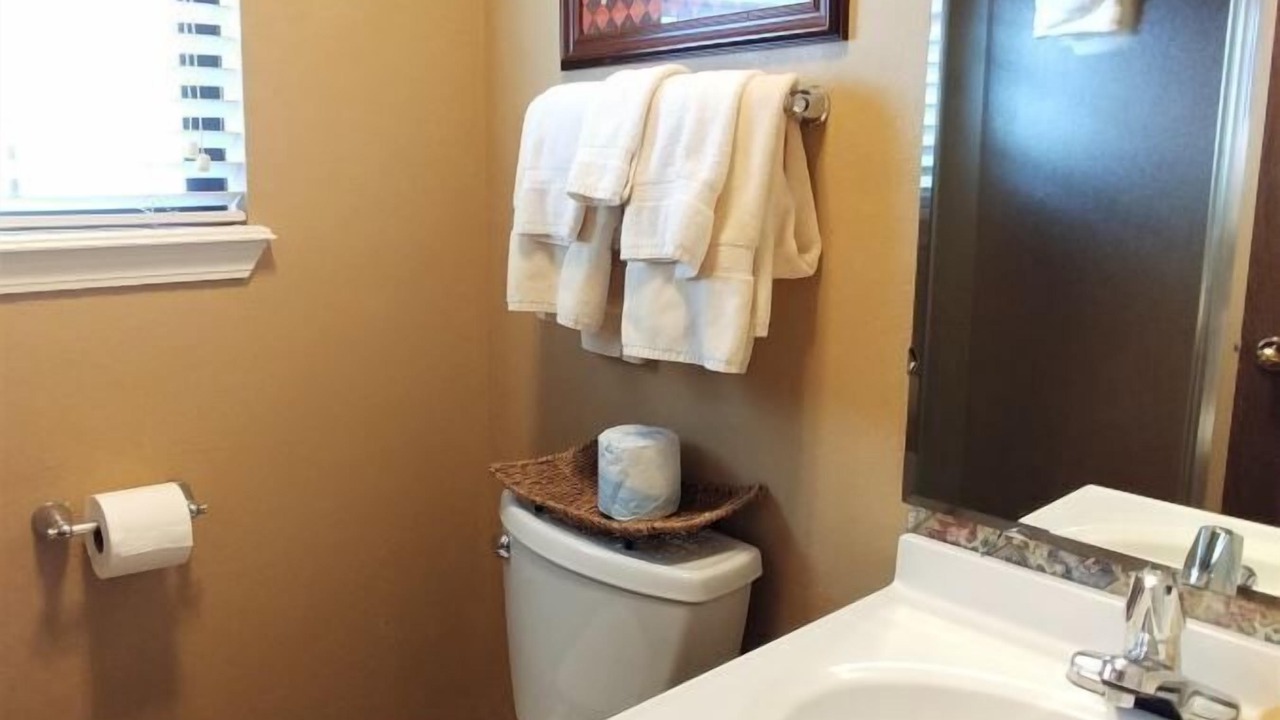 Photo of Bathroom in Red River