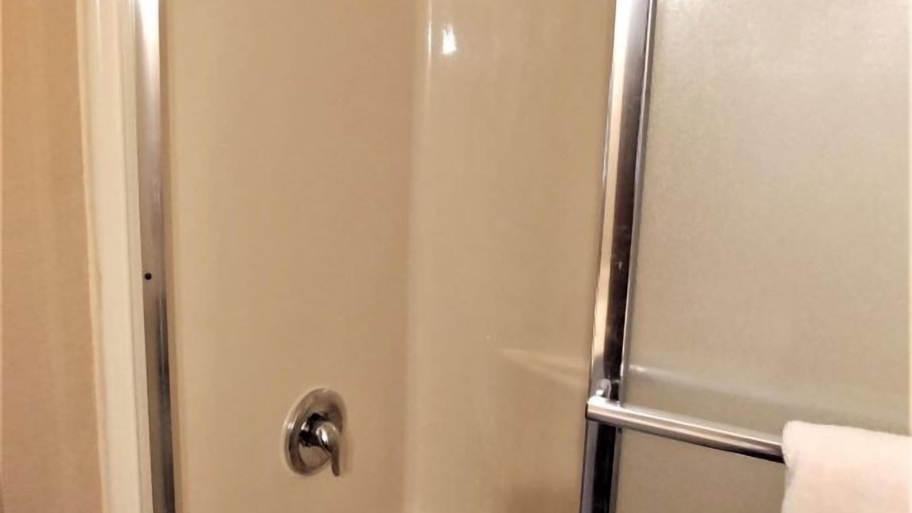Photo of Bathroom in Red River