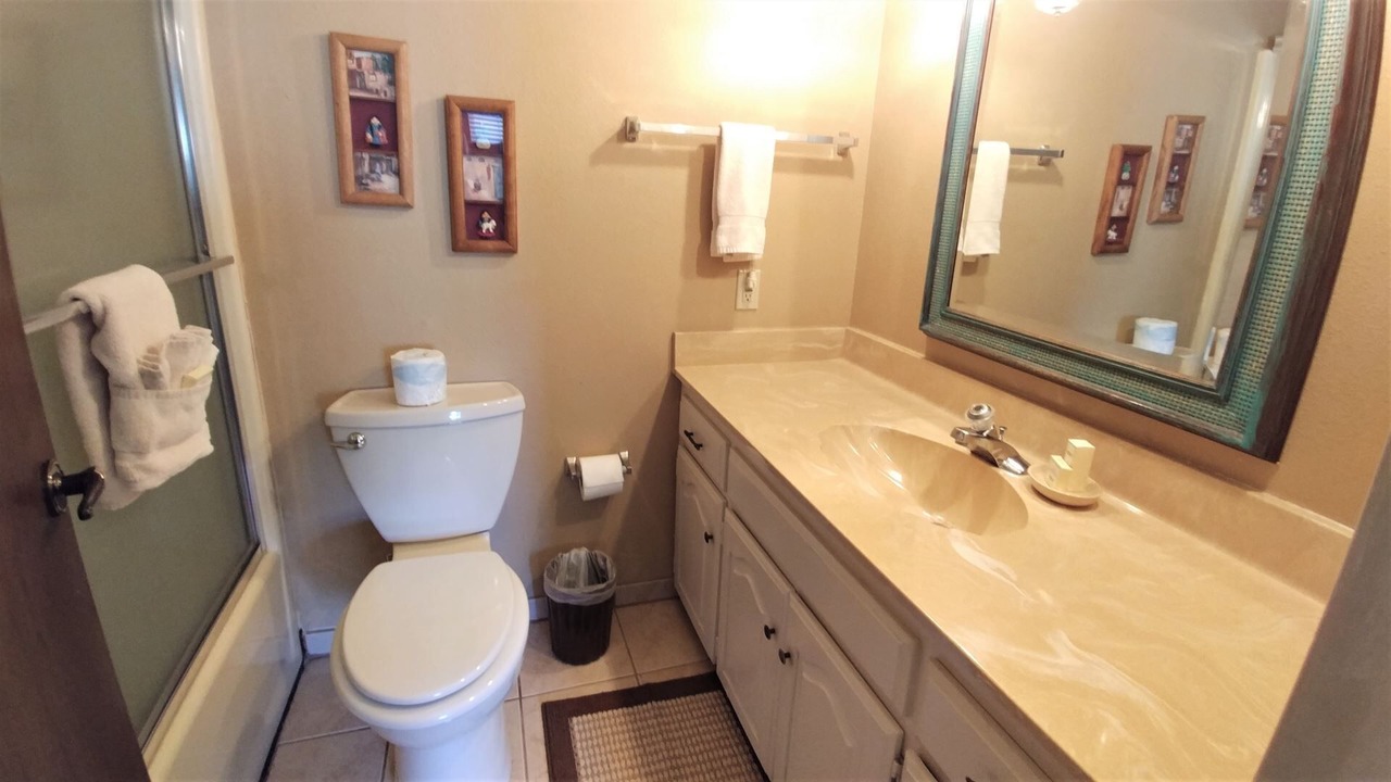 Photo of Bathroom in Red River