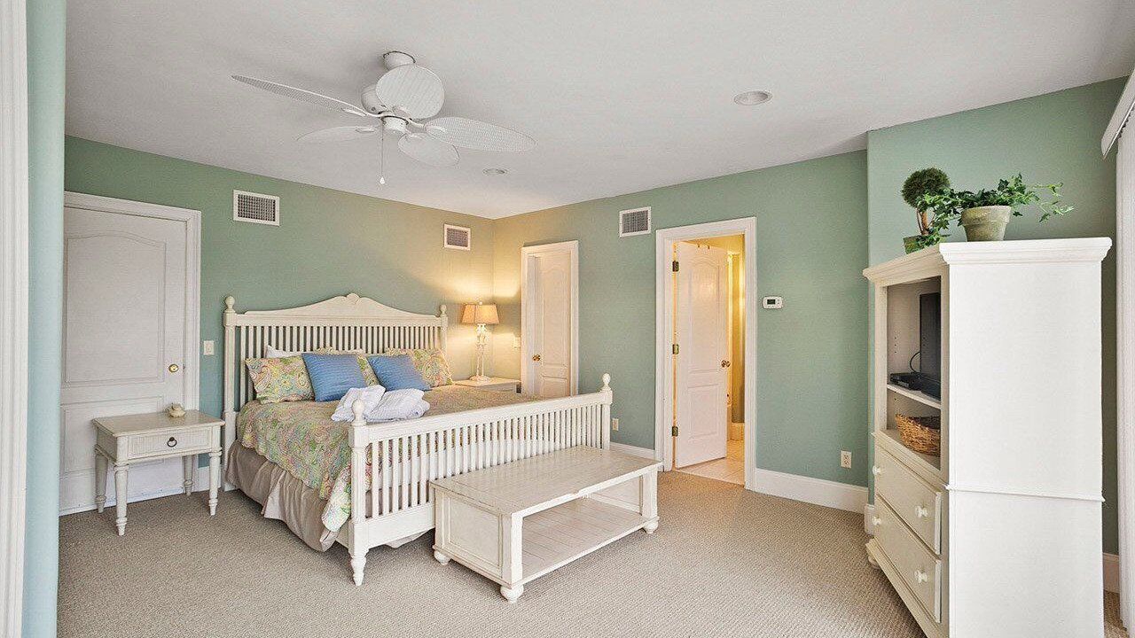 Photo of Bedroom in North Forest Beach