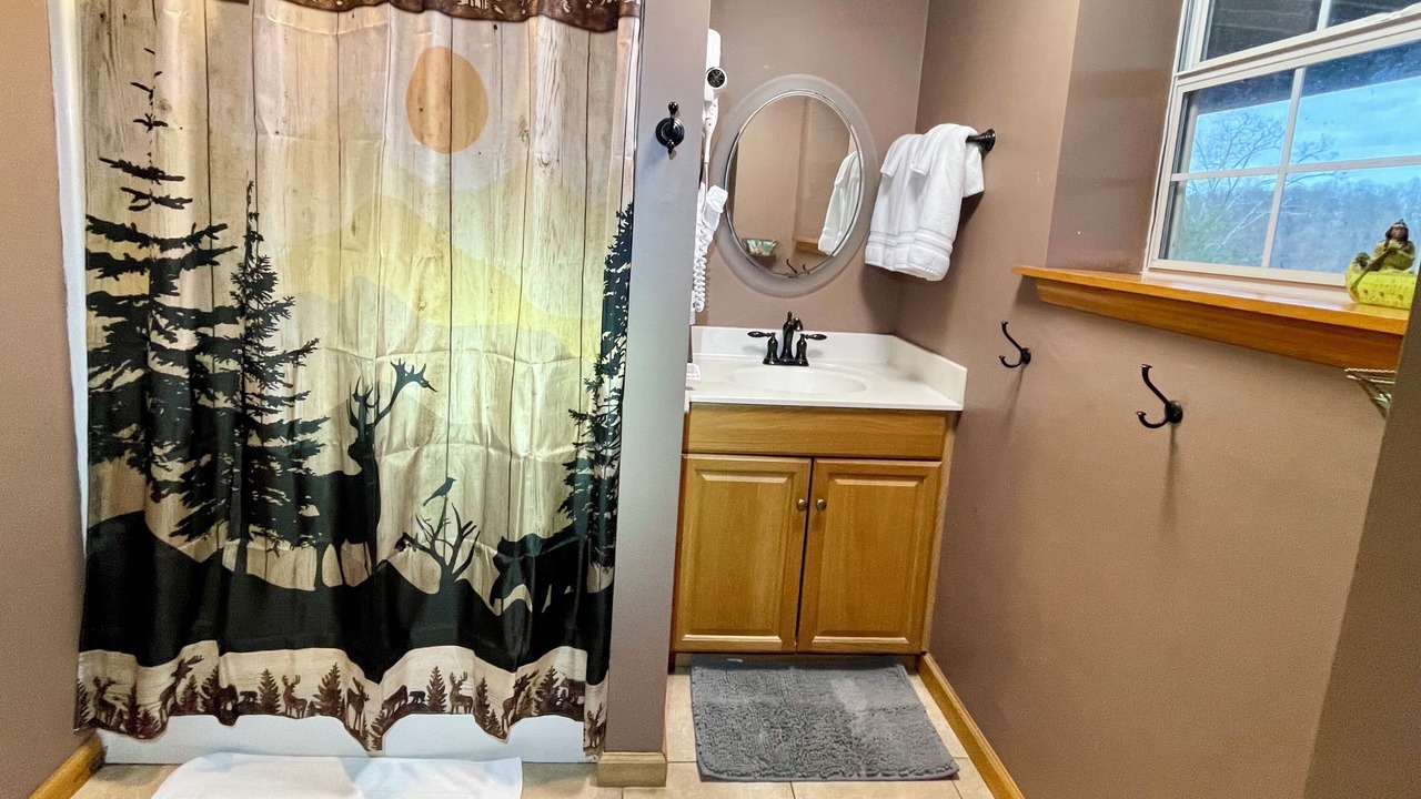 Photo of Bathroom in Graysville