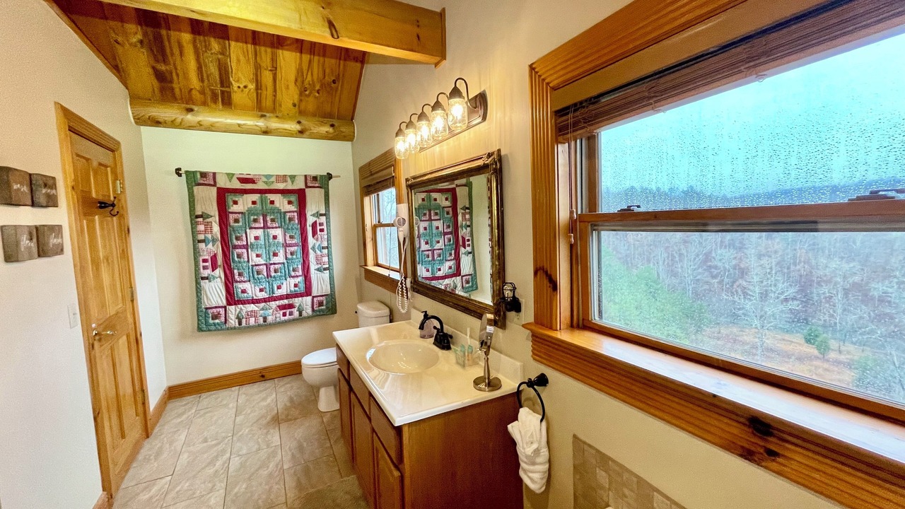 Photo of Bathroom in Graysville