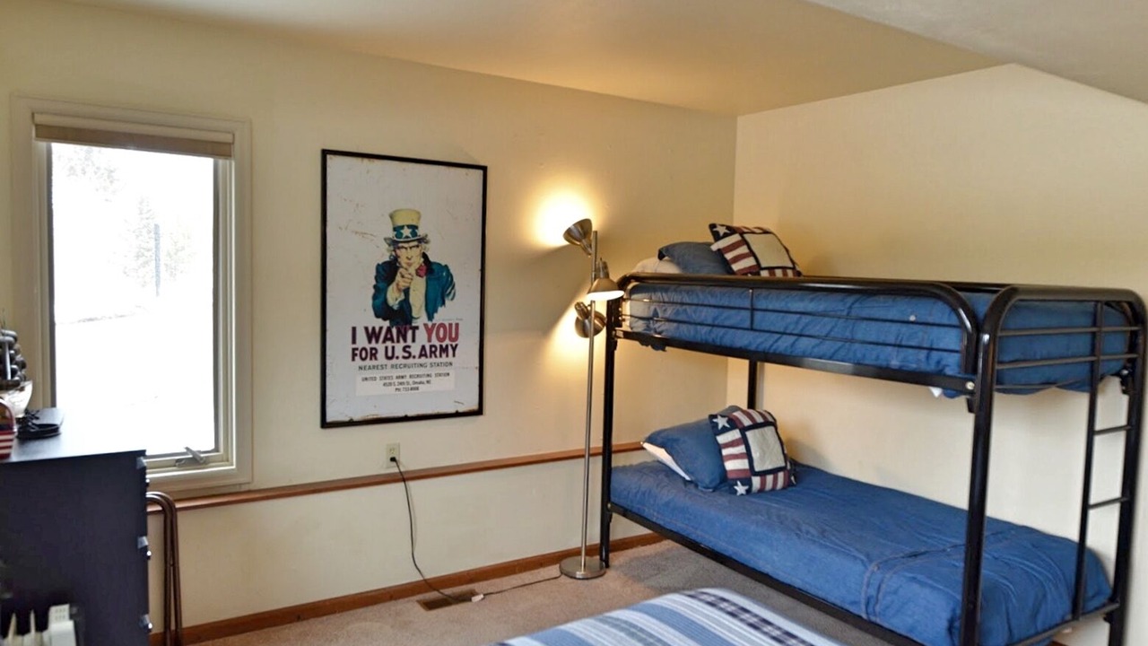 Photo of Bedroom in Warrior's Mark West
