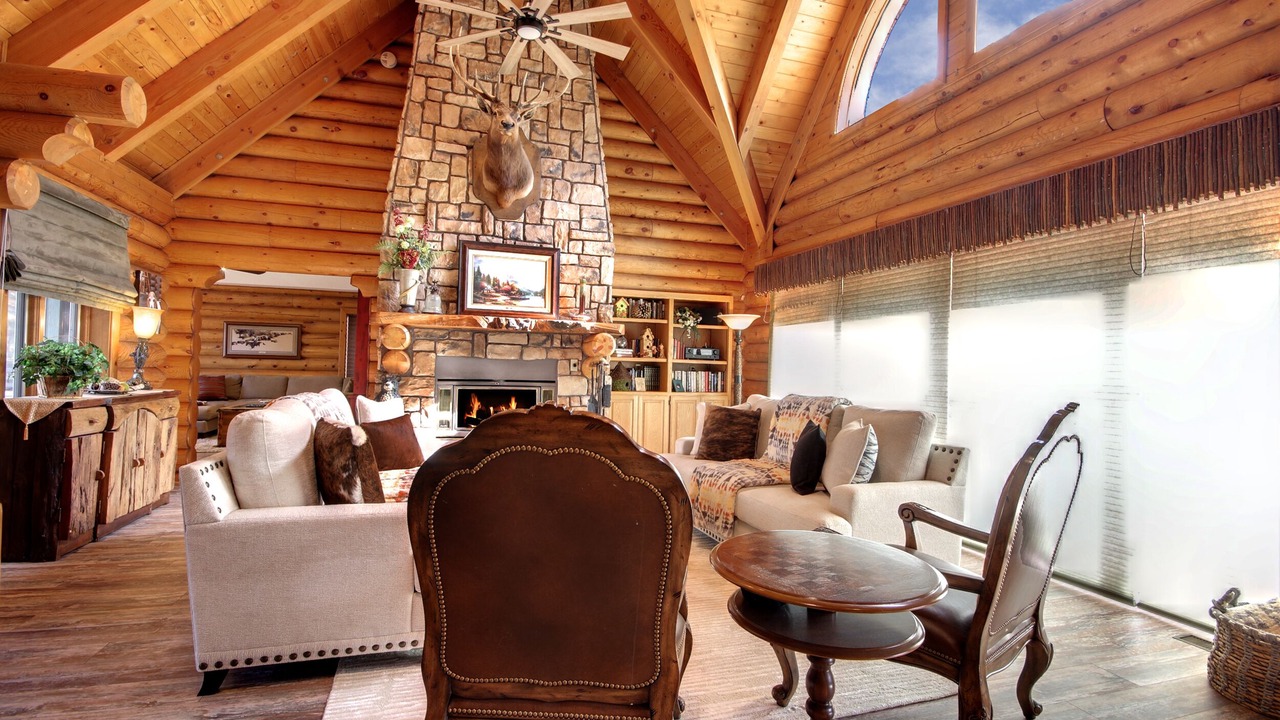 Photo of Livingroom in Evergreen Estates