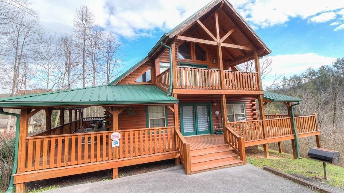 Photo of Others in Gatlinburg