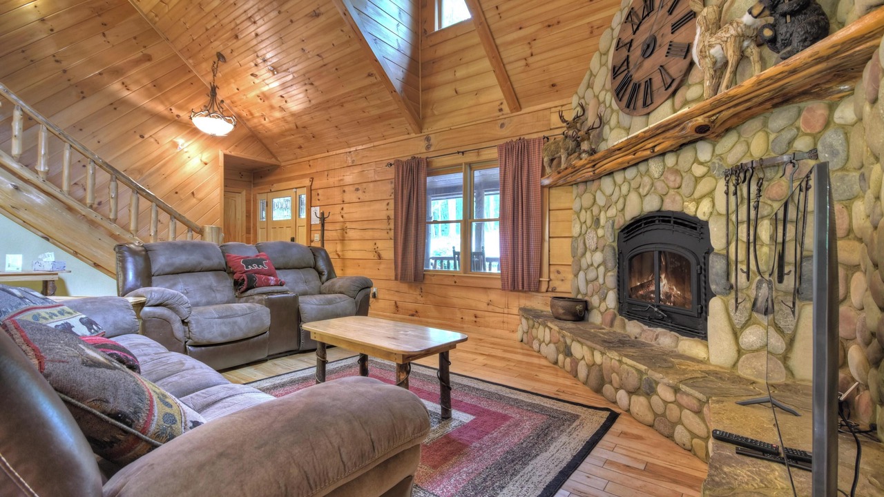 Photo of Livingroom in Blanche Manor Ranch