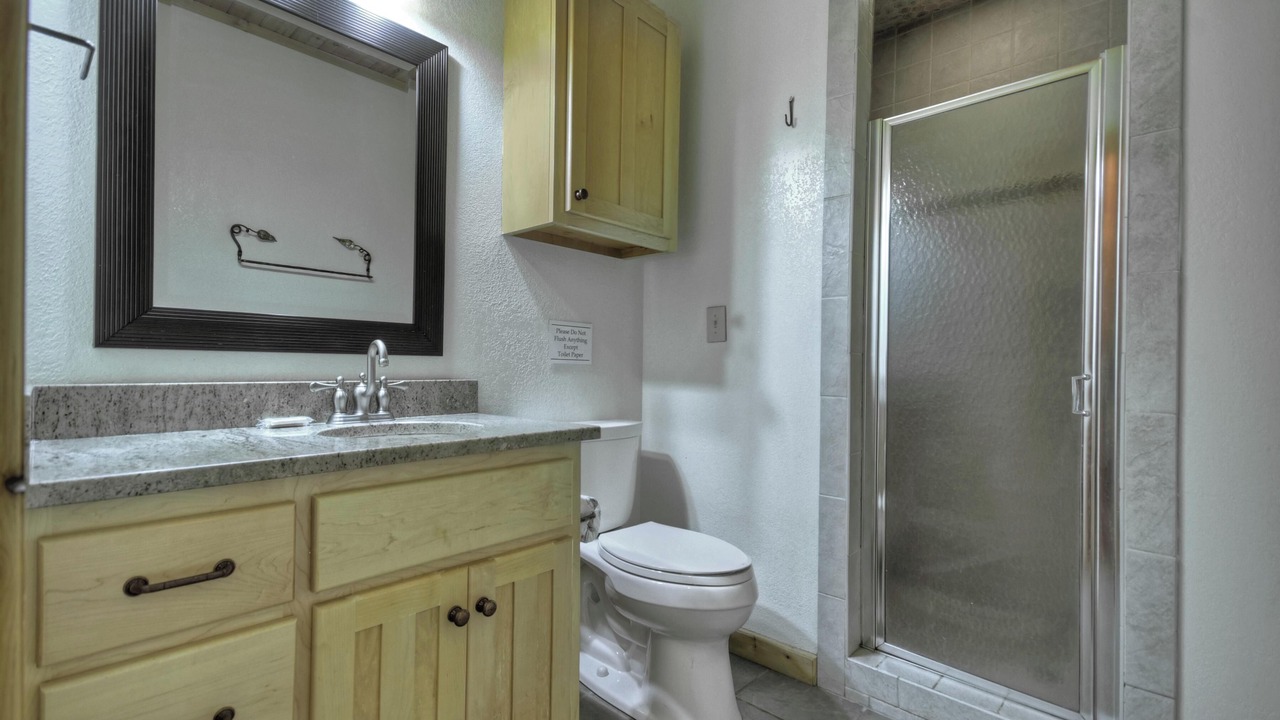 Photo of Bathroom in Blanche Manor Ranch