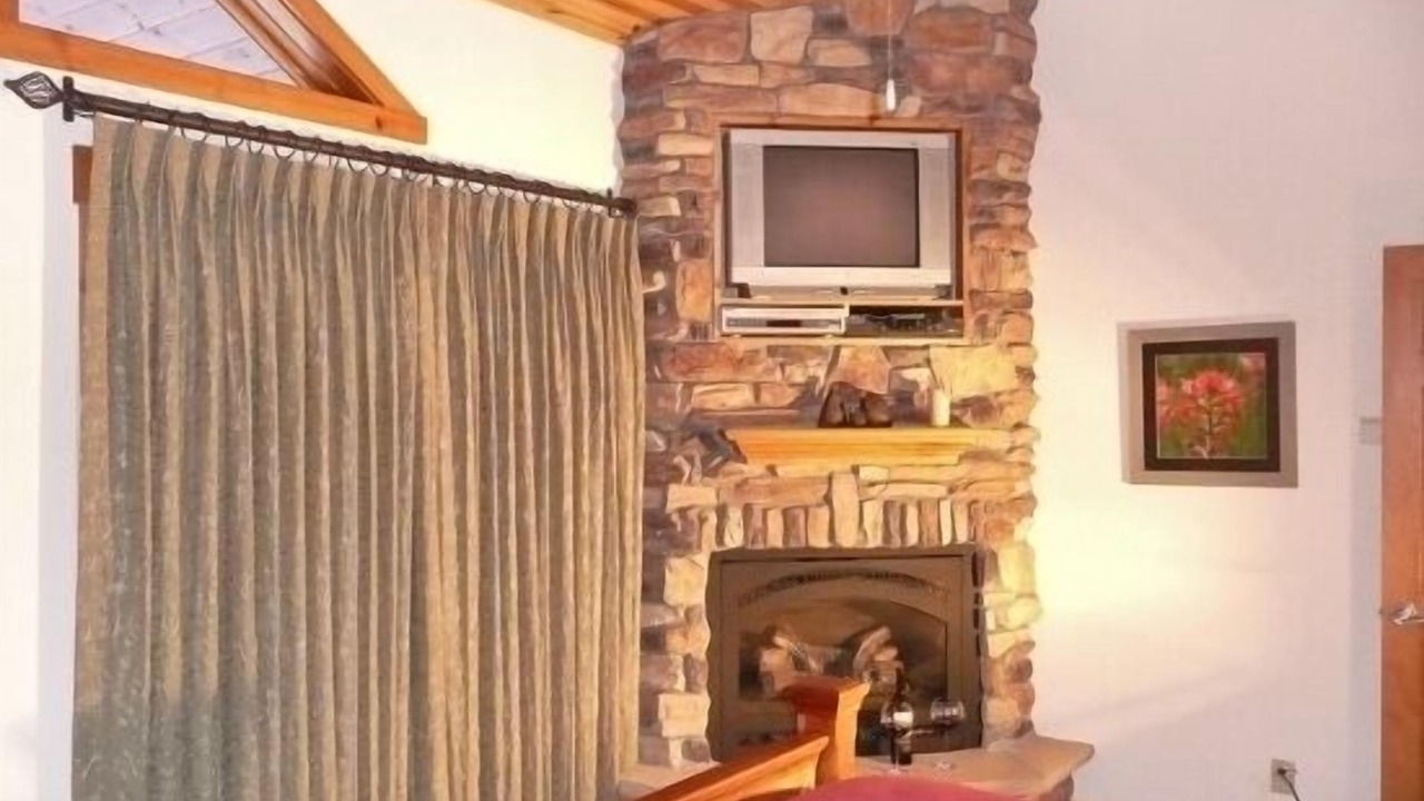 Photo of Livingroom in Grand Lake