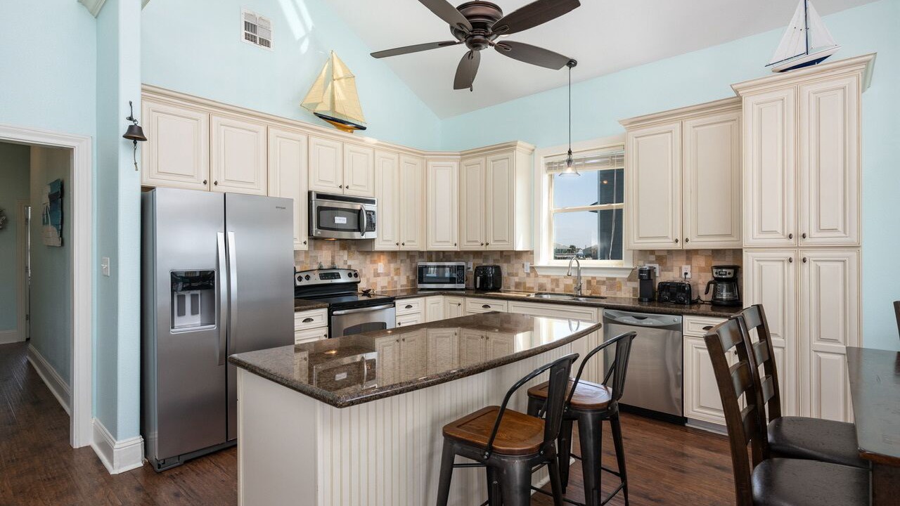 Photo of Kitchen in Crystal Beach