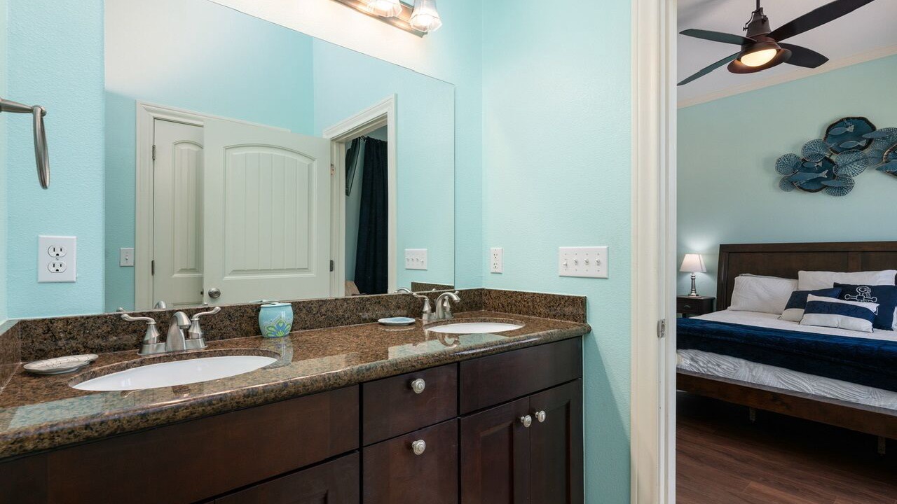 Photo of Bathroom in Crystal Beach