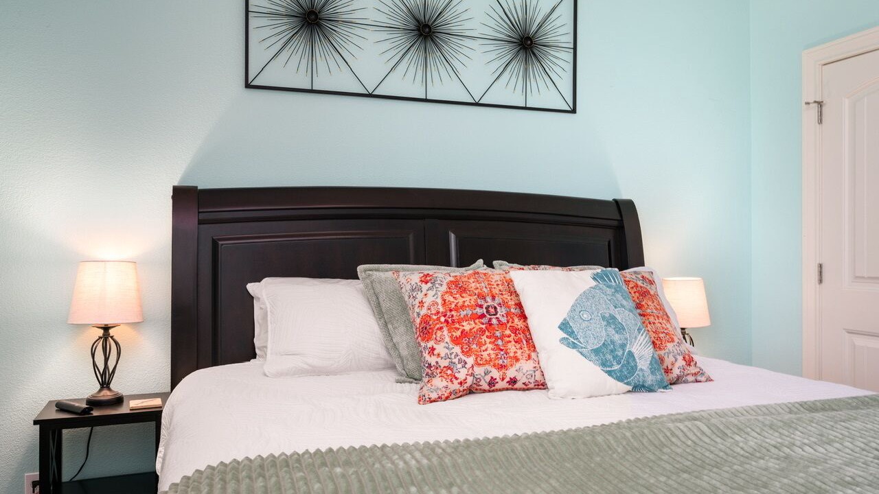 Photo of Bedroom in Crystal Beach