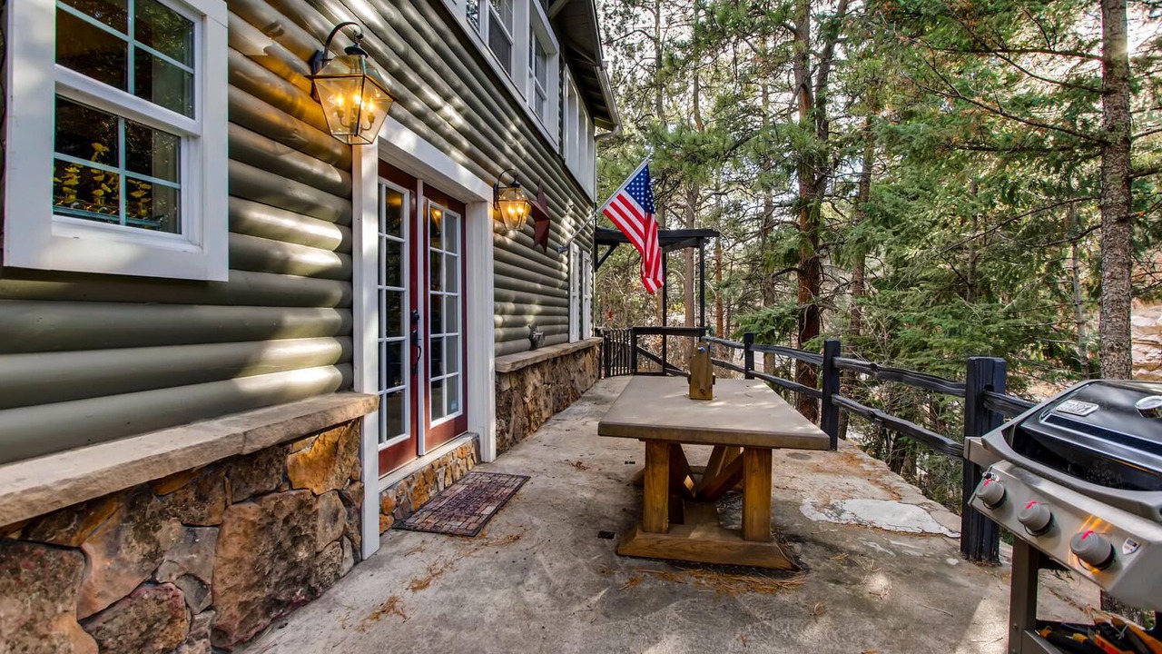 Photo of Outdoor in Evergreen