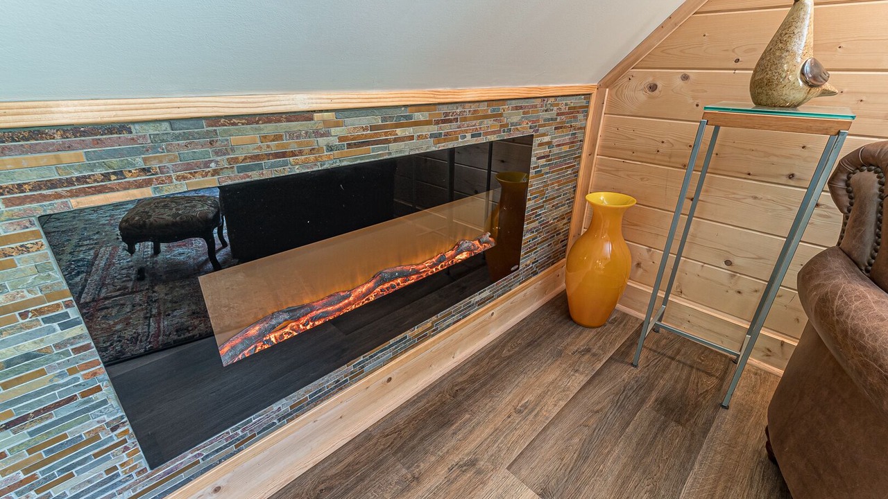 Photo of Livingroom in Dahlonega