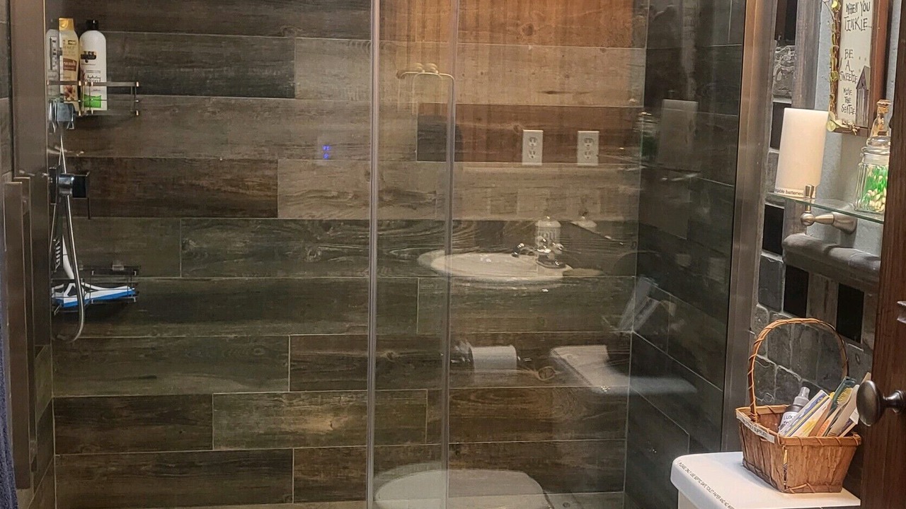 Photo of Bathroom in Divide