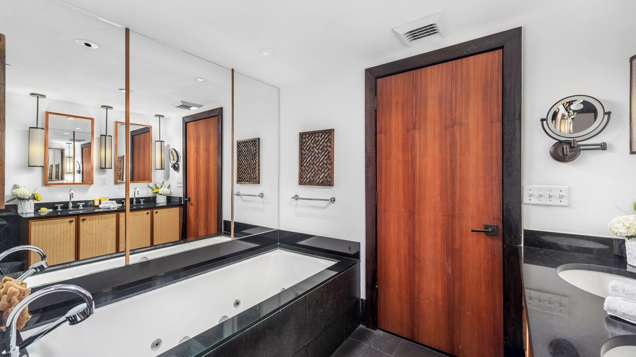 Photo of Bathroom in City Center