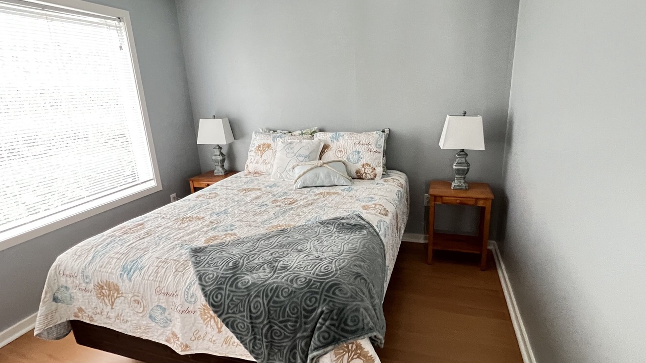 Photo of Bedroom in Arch Cape