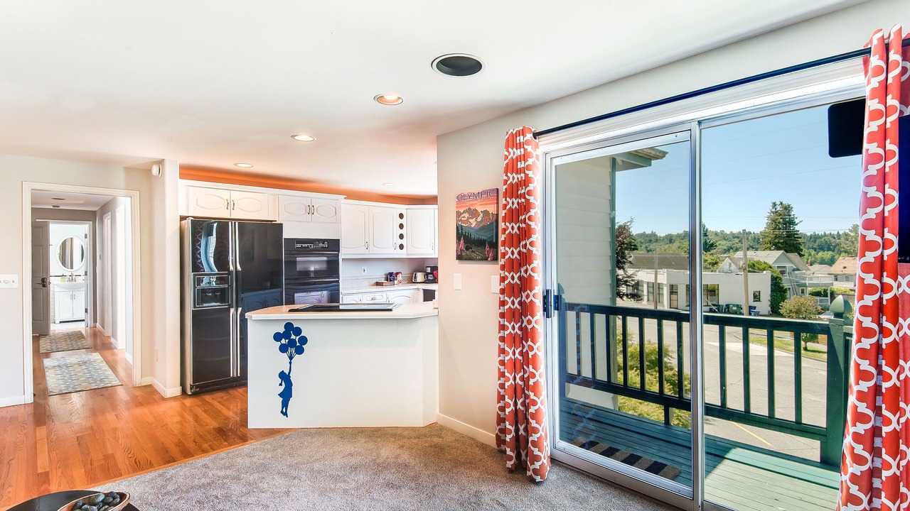 Photo of Kitchen in Green Lake