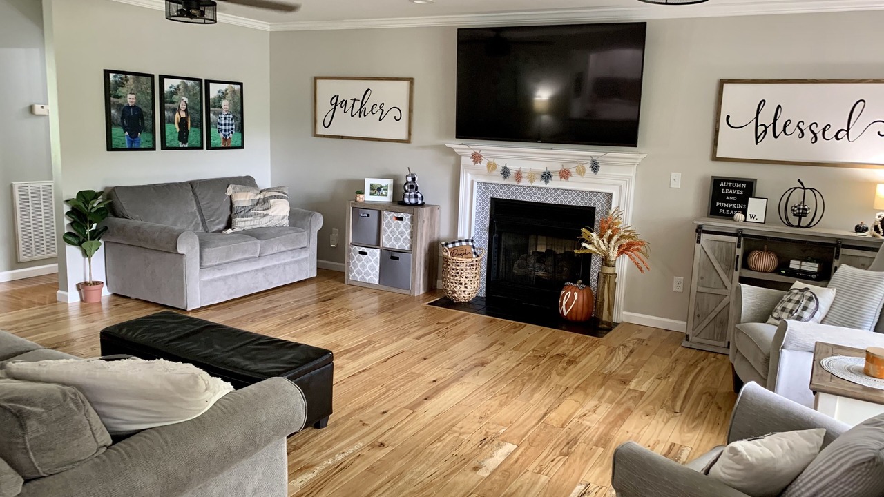 Photo of Livingroom in Bluff City