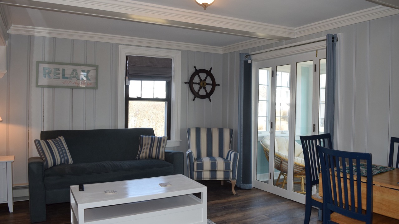 Photo of Livingroom in Narragansett