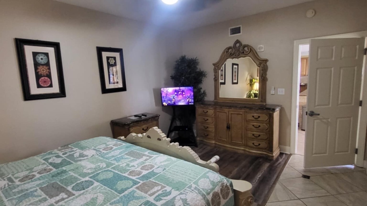 Photo of Bedroom in Orange Beach