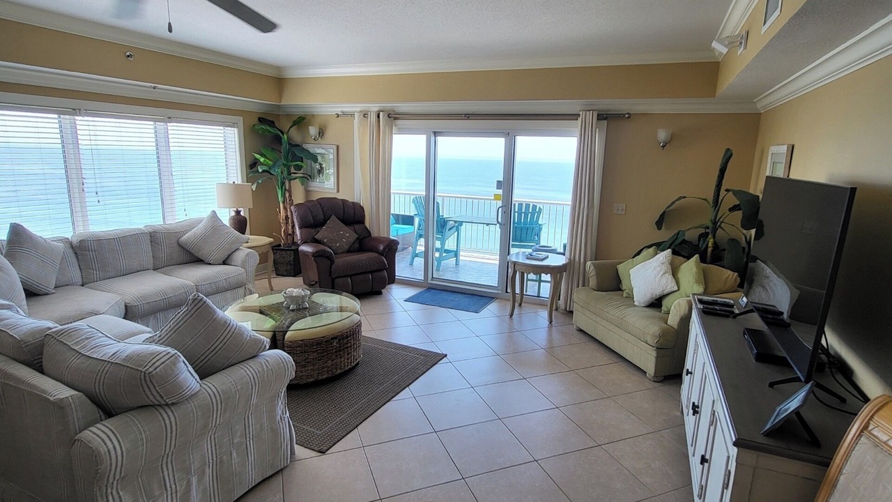 Photo of Livingroom in Orange Beach