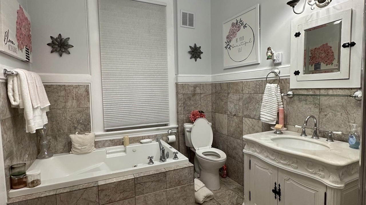 Photo of Bathroom in Wilmington Historic District