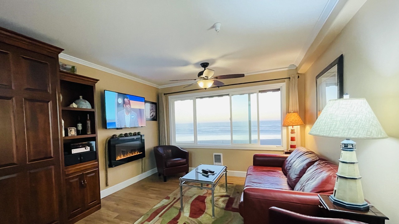 Photo of Livingroom in Lincoln City