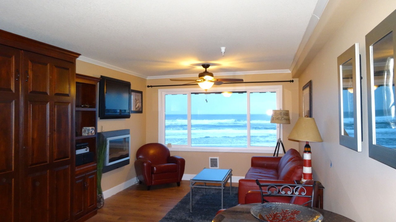 Photo of Bedroom in Lincoln City
