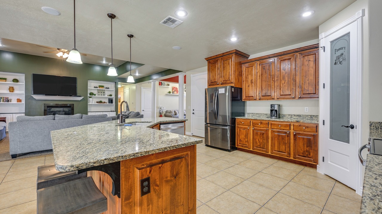 Photo of Kitchen in Hurricane